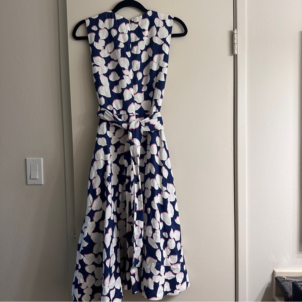 Sleeveless Navy Midi Dress with White Petal Print - Picture 9 of 15